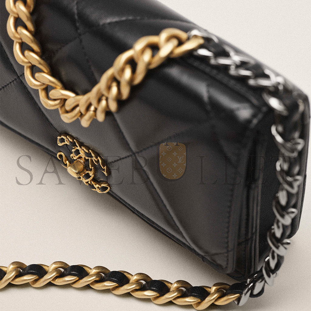 Ch*el master 19 wallet on chain ap3267 (19.5*12*3.5cm)